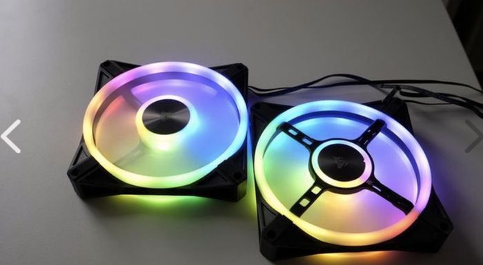 2x Corsair iCue QL140 Fans & iCUE Lighting Node CORE