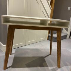 Desk/Table