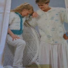 Mother and Child Short Sleeved Knitting Pattern for Sale