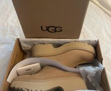 Uggs clogs
