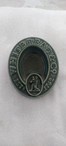 whitbread & co ashtray, good condition, no chips or cracks ,see pictures for condition,,sold as is ,price includes post to anywhere in Ireland,,or if buyer collects cheaper,,