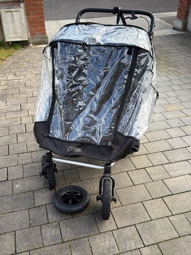 Mountain buggy duet double