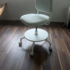ikea kids swivel chair