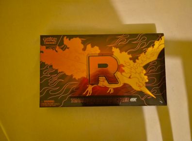 Team Rocket's Moltres ex Ultra-Premium Collection