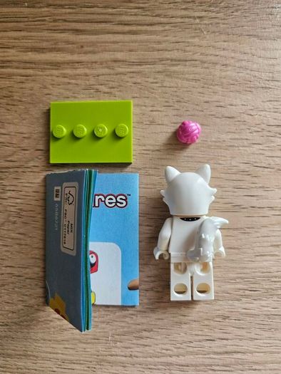 lego fluffy cat costume fan, collectible series 28