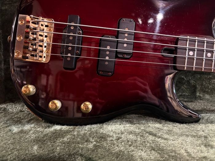 Yamaha Broad Bass BB850 Wine Burst 1980's