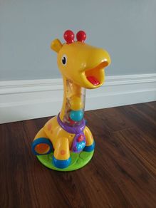 Bright Starts Toy Spinnin' Spots Giraffe Ball Play