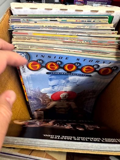 DC Long Comic Box w 250 comics for Sale (2)