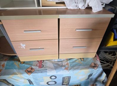 Bedside lockers