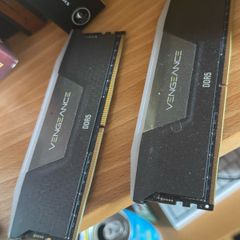 64GB DDR5 Corsair Vengeance RGB 6000MHz CL40 (2x32GB)
