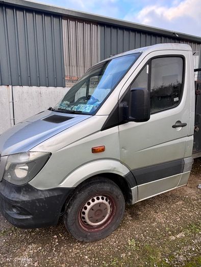 mercedes sprinter breaking