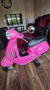Vespa Pink Electric Scooter
