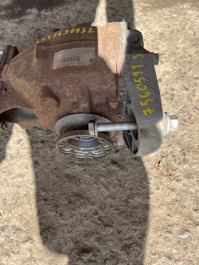 BMW 5 series E60 E61 520 d Rear Differential 7560591 3.23 Diesel 2008 automatic