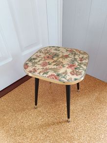 Vintage Plant Stand/Decorative Table