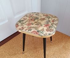 Vintage Plant Stand/Decorative Table