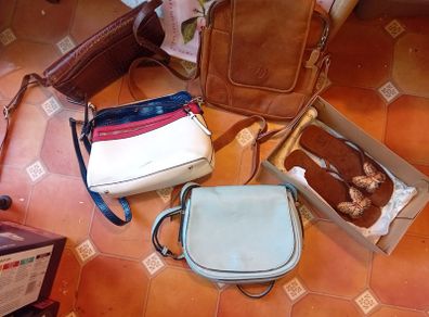Ladies handbags and sandals and clothes job lot 11kg wieght