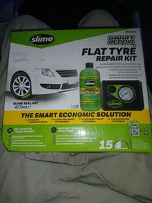 Flat tyre repair kit