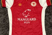 St Patricks Athletic Large Boys BNWT
