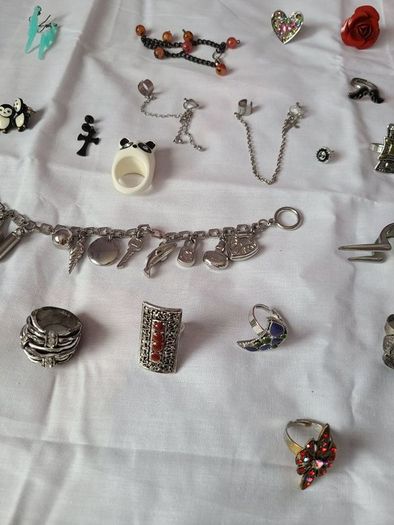 jewelleries 1 euro each or 50 euro for all