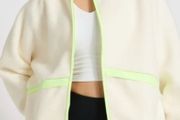 The contrast trim fleece / jacket