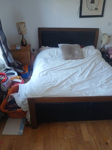 King size  bed