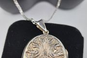 Vintage sterling silver locket necklace