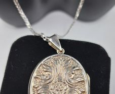 Vintage sterling silver locket necklace