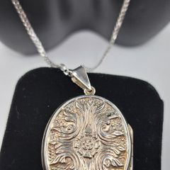 Vintage sterling silver locket necklace