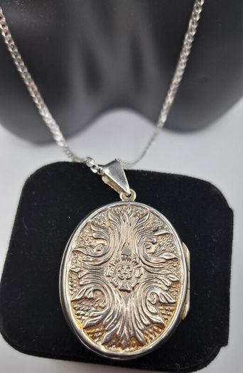 Vintage sterling silver locket necklace