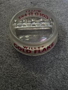 Ashtray Wills Gold Flake