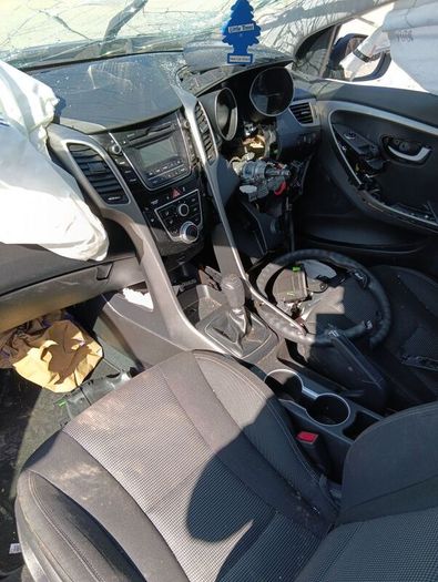 Breaking Hyundai i30 2016 1.6crdi