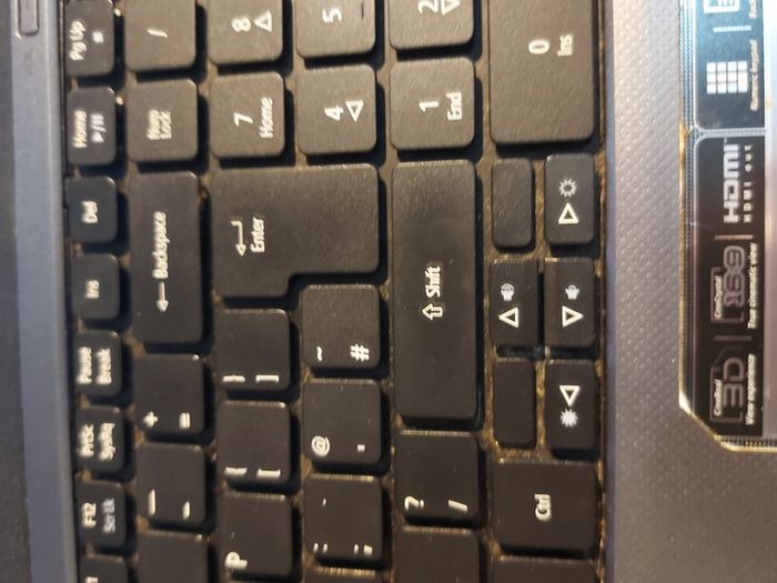 ACER ASPIRE 5738, Model No MS2264, Intel Core 2 Duo CPU T9550, 2.67GHz, 4GB Ram, 500GB HDD, Windows 7 32 bit, Firefox, Opera, Chrome and VLC