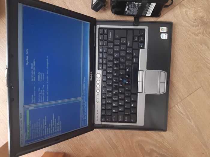 Dell lattidude 620D laptop for parts