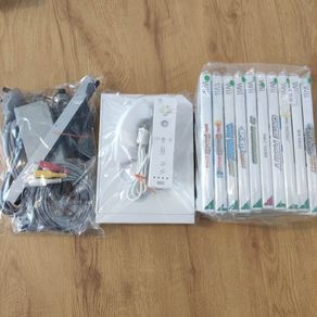 Wii Console and 10 x games (2)