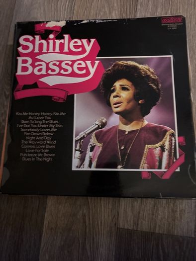 Shirley Bassey vinyl  LPs