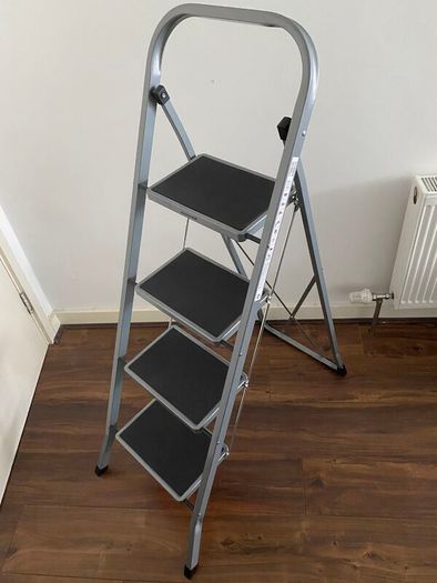 4-Step Ladder