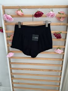 Bnwt asos petite shorts size 10 black tailored style