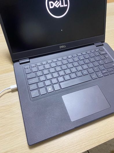 Dell Latitude i5 pro 8/256 windows 11