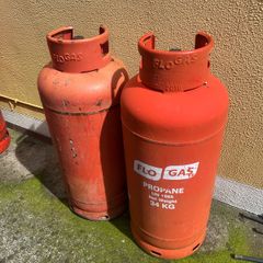 Empty gas cylinder x7