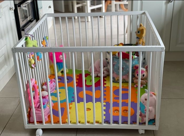 Wooden Playpen (Babydan)