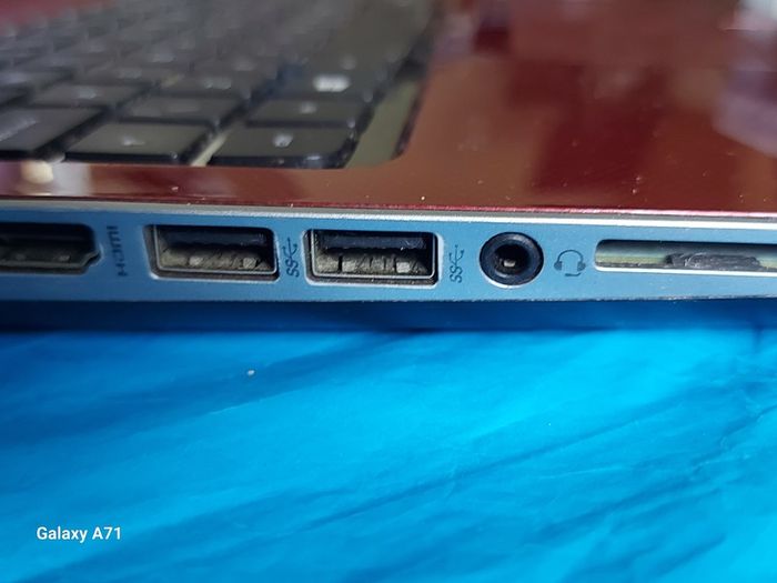 HP Pavillion, Red, AMD A4-5000 APU wiyj Radeo HD Graphics, 1.5GHz,  4GB Ram, 700GB HDD, Windows 10, Microsoft Edge, Chrome