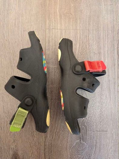crocs sandals sliders