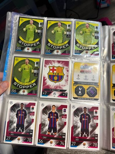 football cards + binders (offers Welcome )