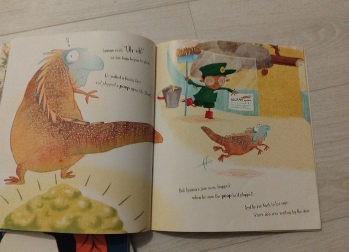 Children's books-Humorous Zoo collection x 4 books
