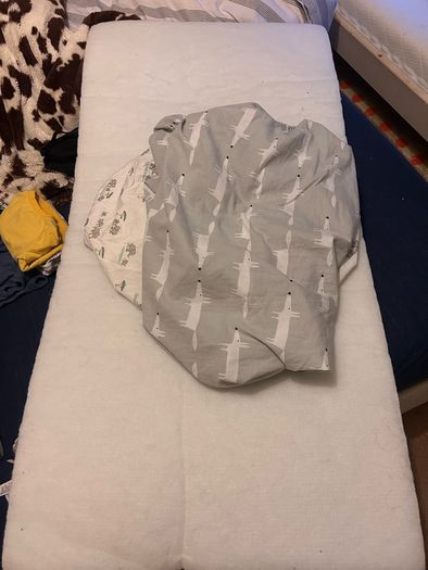 Matress for cot+2 sheets