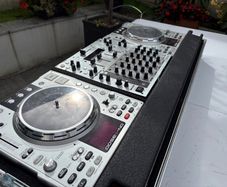 Professional Denon DJ Setup  Complete Plug and Play Mobile DJ Rig  Flight Case, Speakers & 2,000 Songs Included