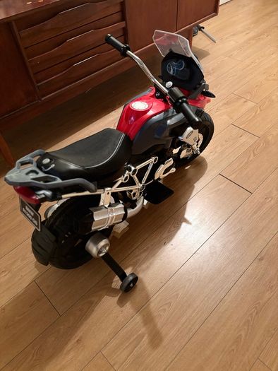 Electric 12v BMW Motorbike
