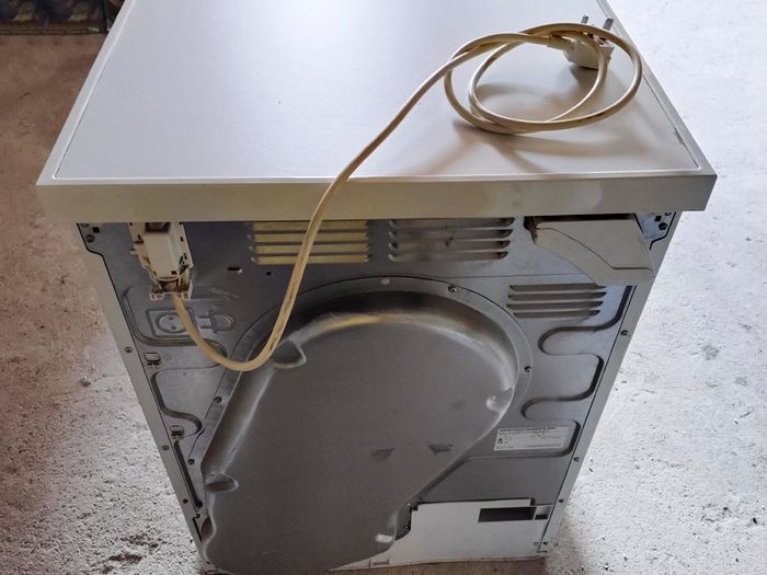 Bosch Classixx Condenser Dryer (used).