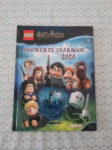 Lego Harry Potter Hogwarts Yearbook 2020