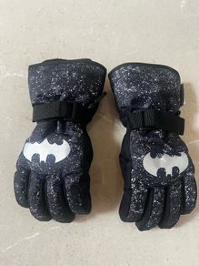 H&M Kids Batman Ski Gloves Age 6-8